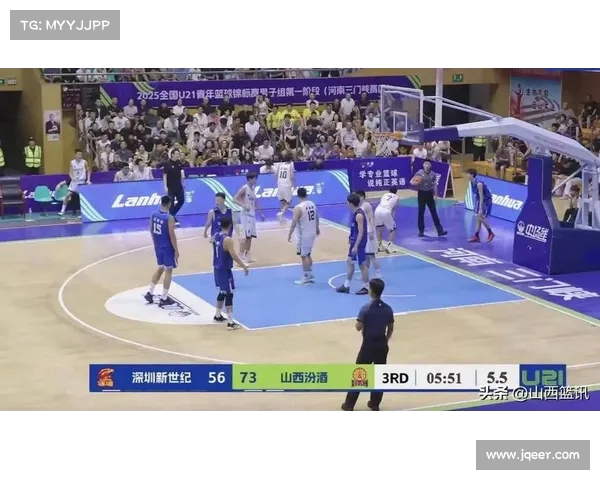 关键时刻!张博源三分命中助力球队领先,王洪泽被犯规获取罚球机会 关键时刻!张博源三分命中助力球队领先,王洪泽被犯规获取罚球机会
